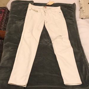 BRAND NEW Current/Elliot White Ankle Skinny Jeans